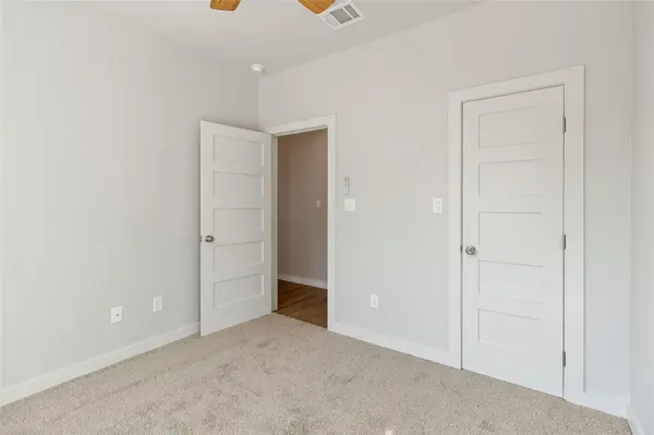 150 Palikea CT, Bastrop, TX 78602