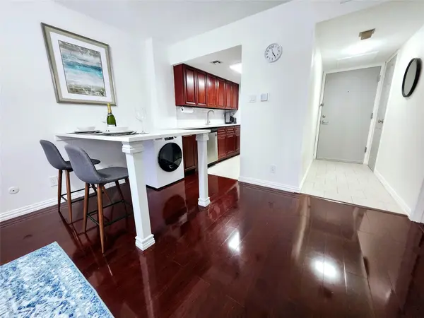 1800 Lavaca ST #102, Austin, TX 78701