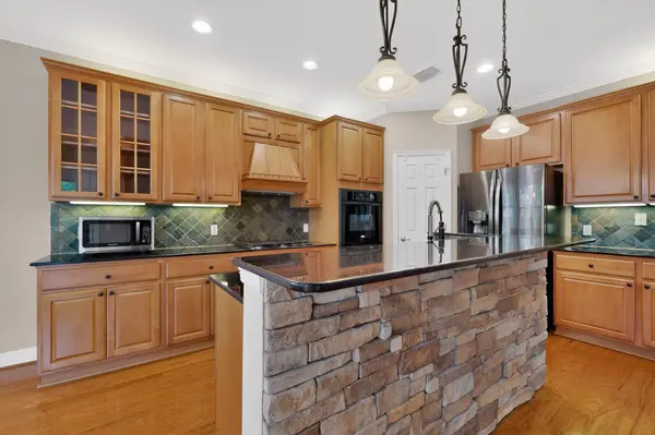 13933 Ashton Woods CIR #71, Austin, TX 78727