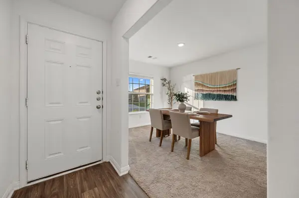 108 Maywood LN, Jarrell, TX 76537
