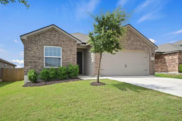 108 Maywood LN, Jarrell, TX 76537