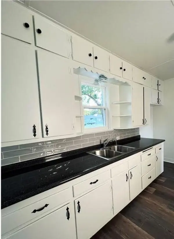 809 N 8th ST, Temple, TX 76501