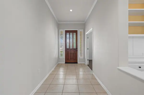 106 Swallowtail CIR, Georgetown, TX 78633