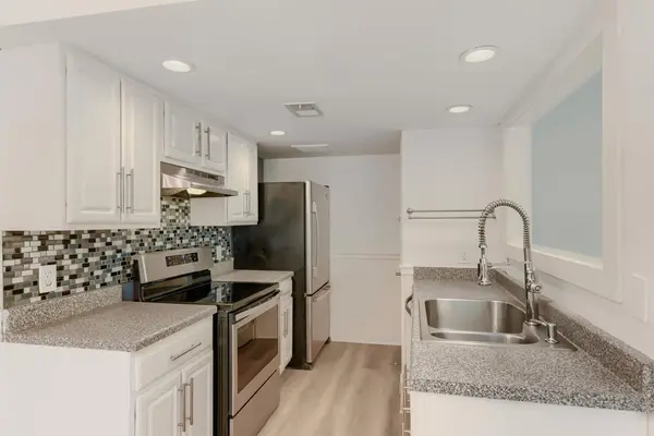 2124 Burton DR #174, Austin, TX 78741