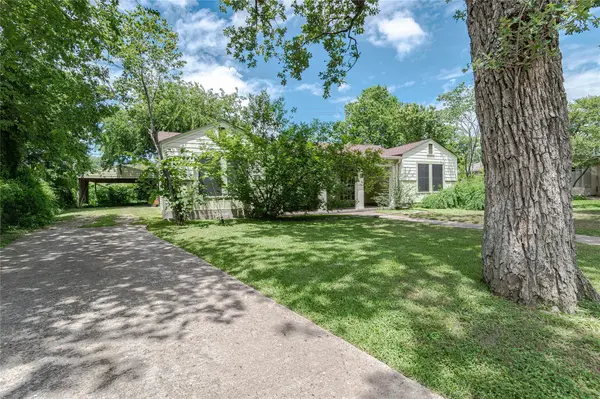 1202 Norwood RD, Austin, TX 78722