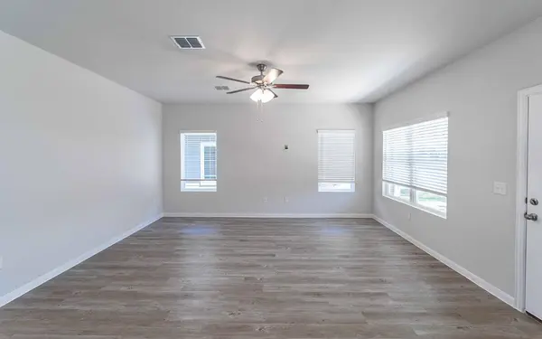 372 Kenai DR, Kyle, TX 78640