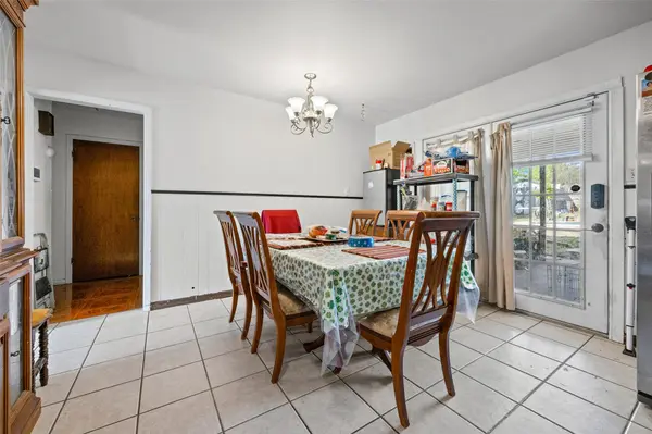 2510 Little John LN, Austin, TX 78704