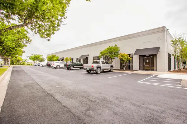 150 Settlement DR #B2, Bastrop, TX 78602