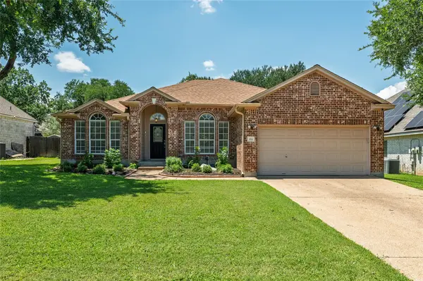 111 Arrowhead LN, Georgetown, TX 78628