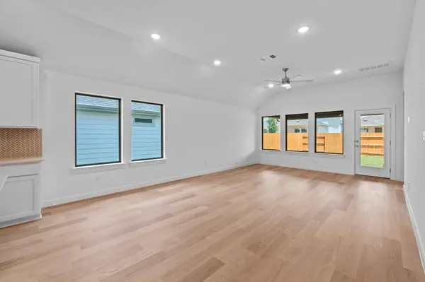 111 Malibu, Hutto, TX 78634
