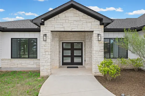 111 Tall Forest DR, Bastrop, TX 78602