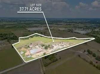 744 Fm 609, La Grange, TX 78945
