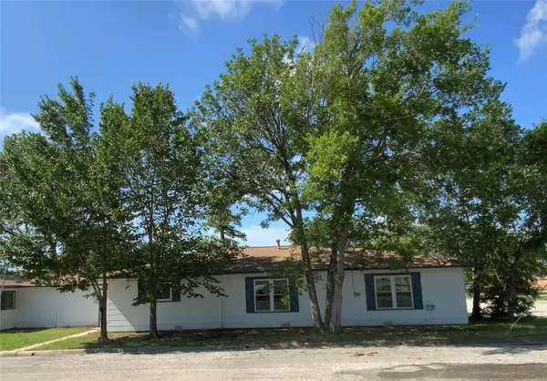 408 S Grimes ST, Giddings, TX 78942