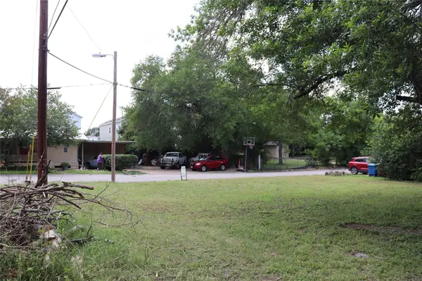 TBD Neches ST, Lockhart, TX 78644