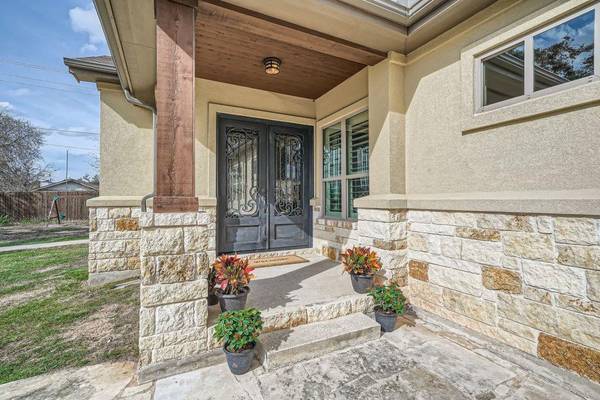 100 Dakota DR, Georgetown, TX 78633