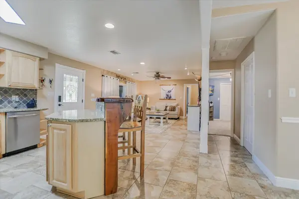 874 Pine LN, Cottonwood Shores, TX 78657