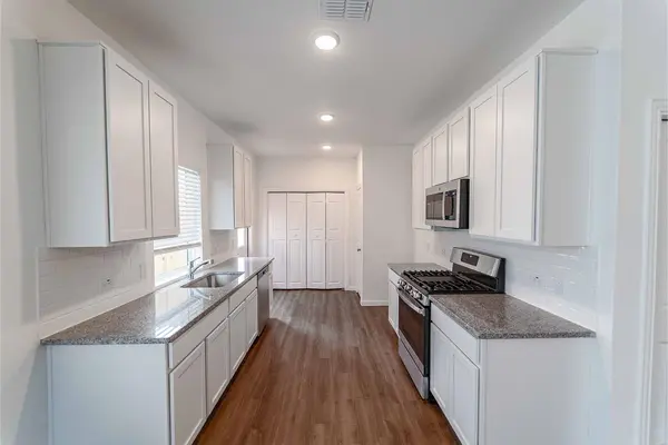 380 Kenai DR, Kyle, TX 78640