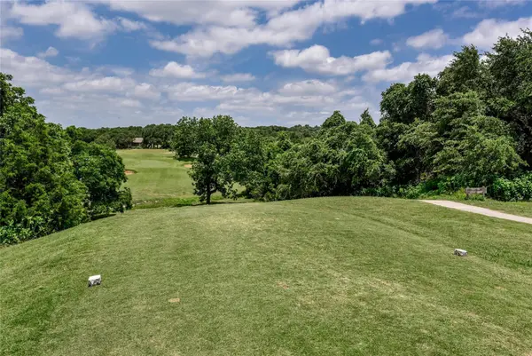 21404 Westward Ho PASS, Lago Vista, TX 78645