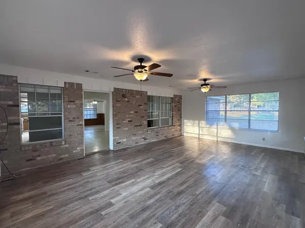 124 Plum St ST, Bastrop, TX 78602