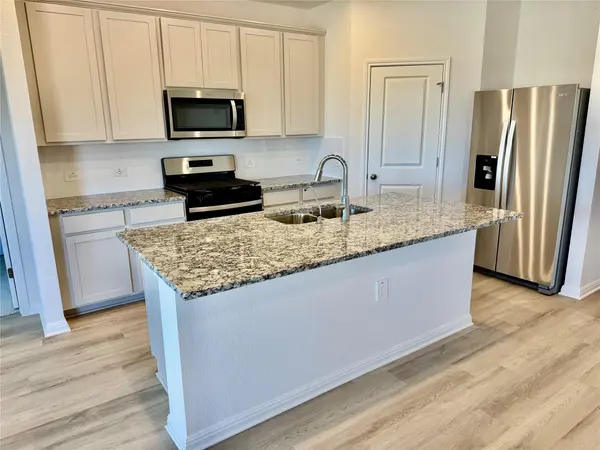 5012 Stockton LN, Del Valle, TX 78617