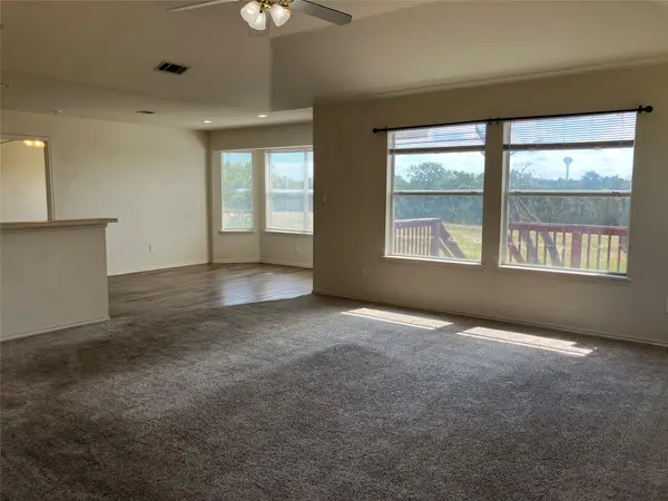 3201 MacArthur Ave #A, Lago Vista, TX 78645