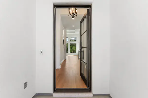 100 Sunny Bell CT, Georgetown, TX 78628