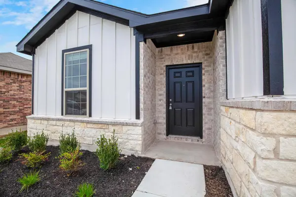 200 Janice RD, Taylor, TX 76574