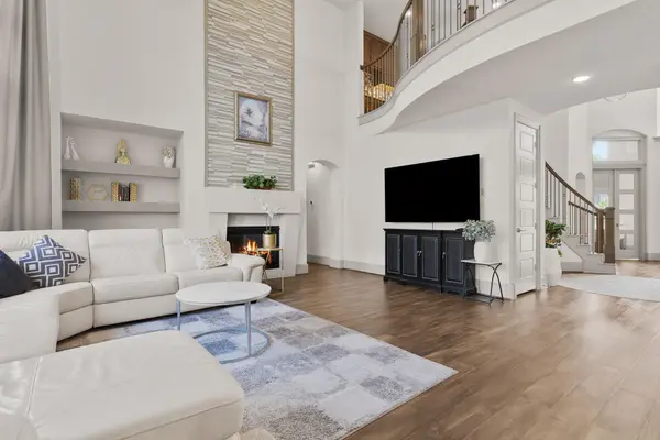 109 Leon LOOP, Liberty Hill, TX 78642
