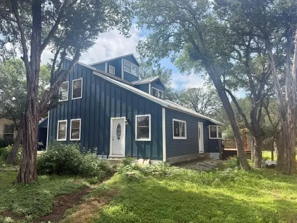 6 Woodridge CIR, Wimberley, TX 78676