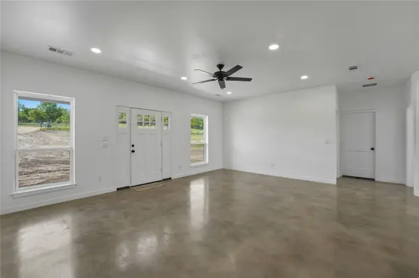 9391 Hajovsky RD, La Grange, TX 78945