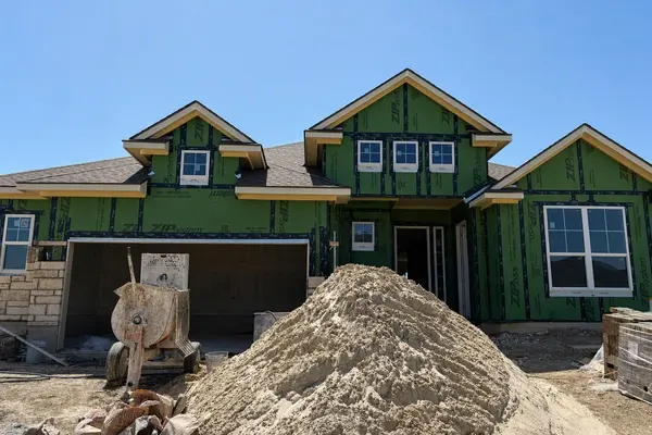 135 Kapok ST, Buda, TX 78610
