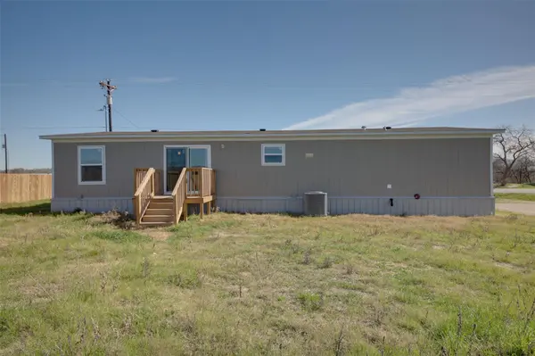 114 Las Estancias DR #A, Cedar Creek, TX 78612