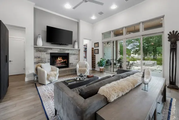 495 Bunker Ranch BLVD, Dripping Springs, TX 78620