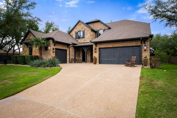 208 Santaluz LN, Austin, TX 78732