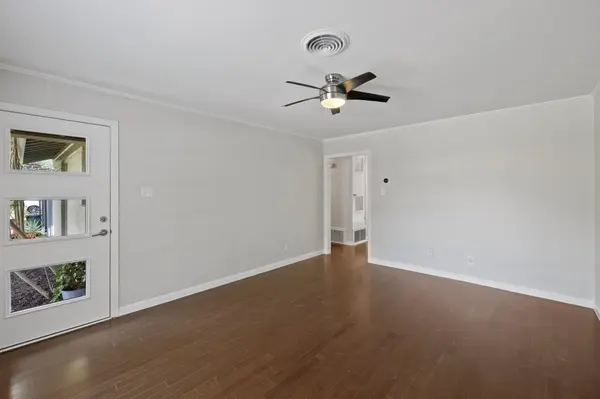 2015 Fair Oaks DR, Austin, TX 78745