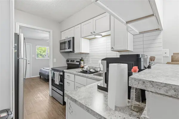 2801 Hemphill PARK #A303, Austin, TX 78705