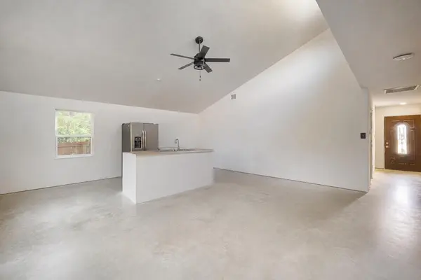 2705 Cory LN, Spicewood, TX 78669