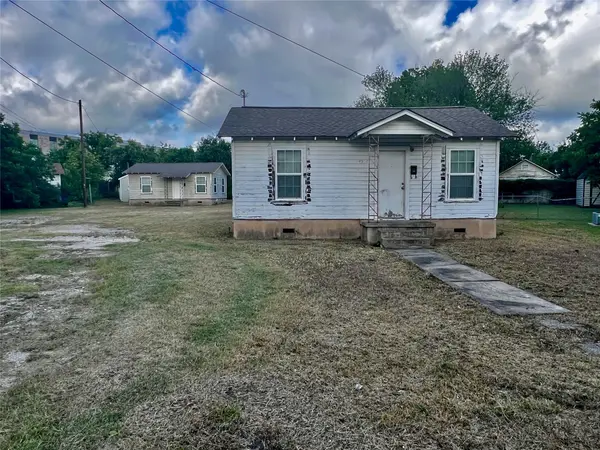 4904 Lynndale DR, Austin, TX 78756
