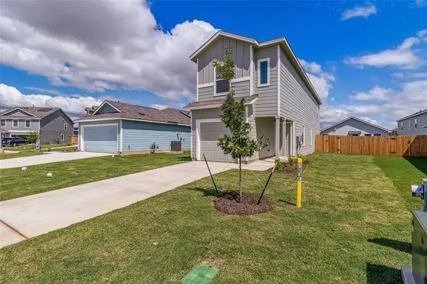335 Diorite DR, San Marcos, TX 78666