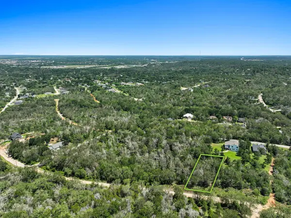 242 Bali Hai LN, Bastrop, TX 78602