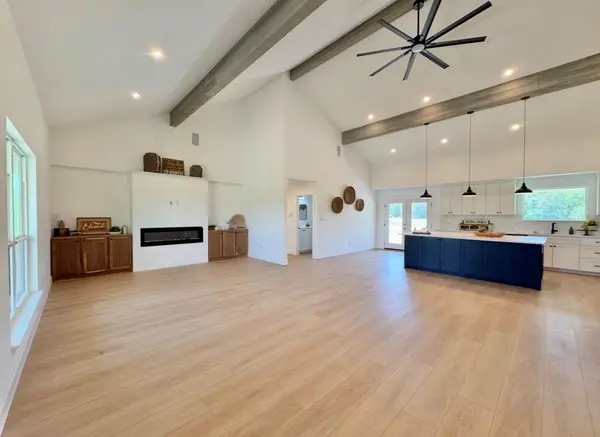 1294 Private Road 7037, Lexington, TX 78947