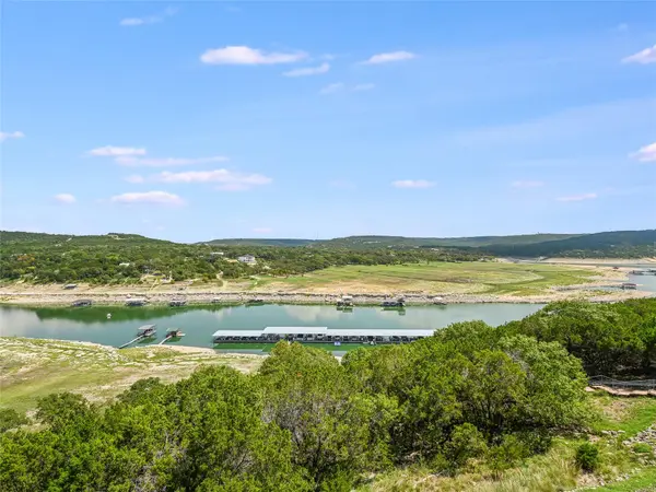 17545 E Reed Parks RD #5, Jonestown, TX 78645