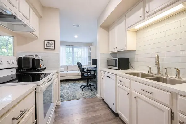 4159 Steck Ave #255, Austin, TX 78759