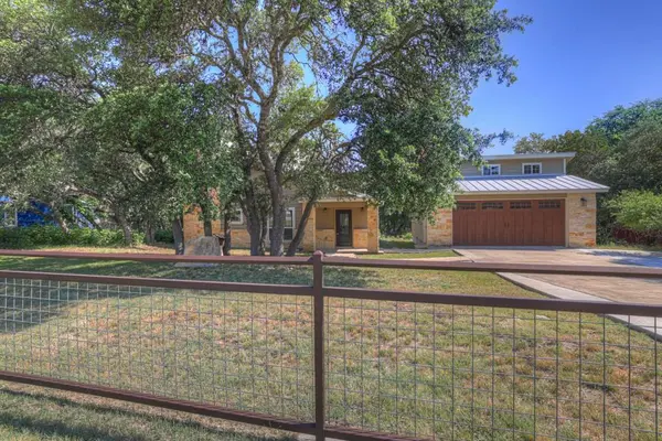 3055 Lakeview DR, Canyon Lake, TX 78133