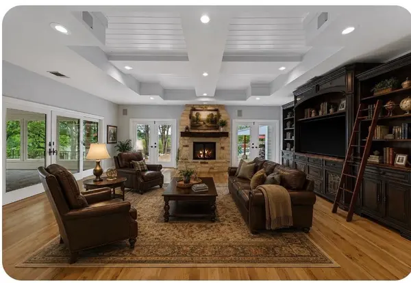 100 Rainbows End, Wimberley, TX 78676