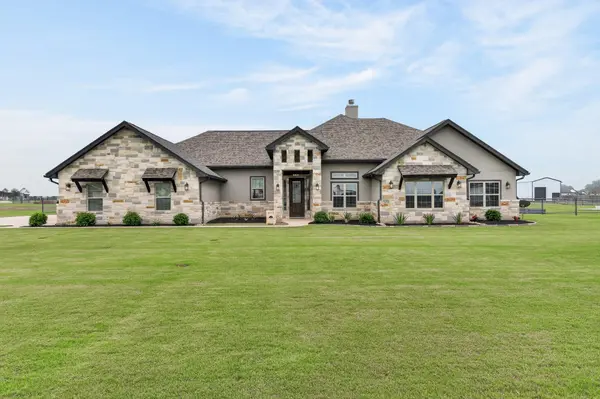 412 Farmstead DR, Seguin, TX 78155