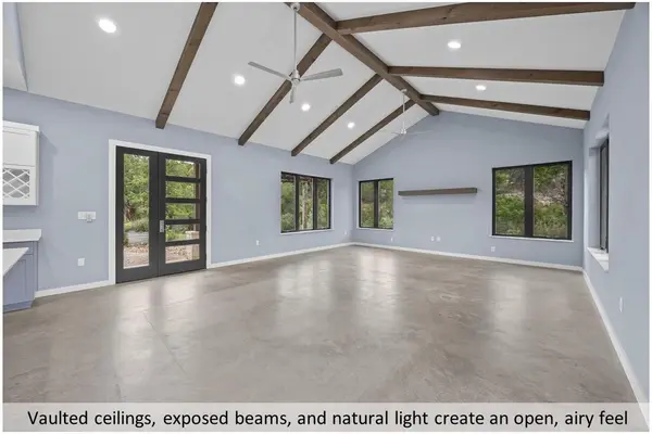 408 Stonegate LN, Dripping Springs, TX 78620