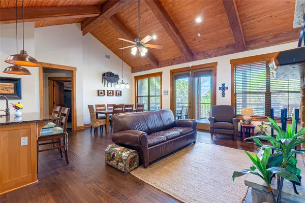 7404 Calming CT, Jonestown, TX 78645