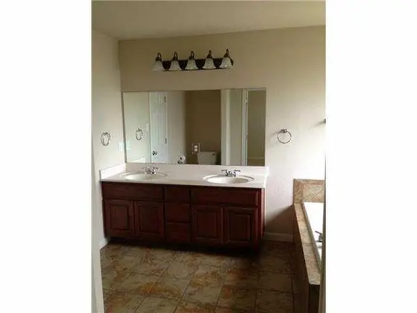 230 N Kiras CT, Austin, TX 78737