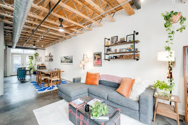 1305 E 6 th ST #4, Austin, TX 78702